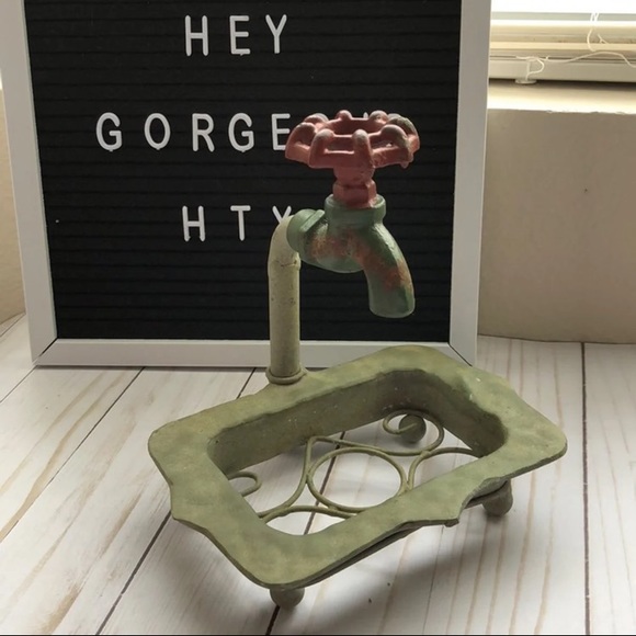 Other - Unique Soap Holder